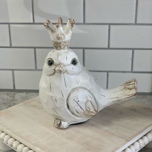 1 Wooden Bird with crown goes with Rae Dunn